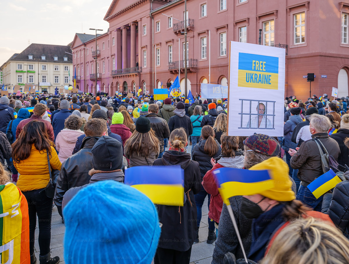 Ukraine Solidarität Demo KA 220306