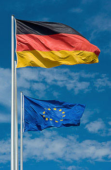 Bild vergrößern und Infos Flaggen Deutschland und Europa