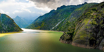 Bild vergrößern und Infos Bergsee